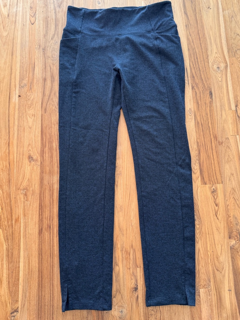 Athleta Herringbone Leggings Women’s Medium TALL with Pockets Black & Blue